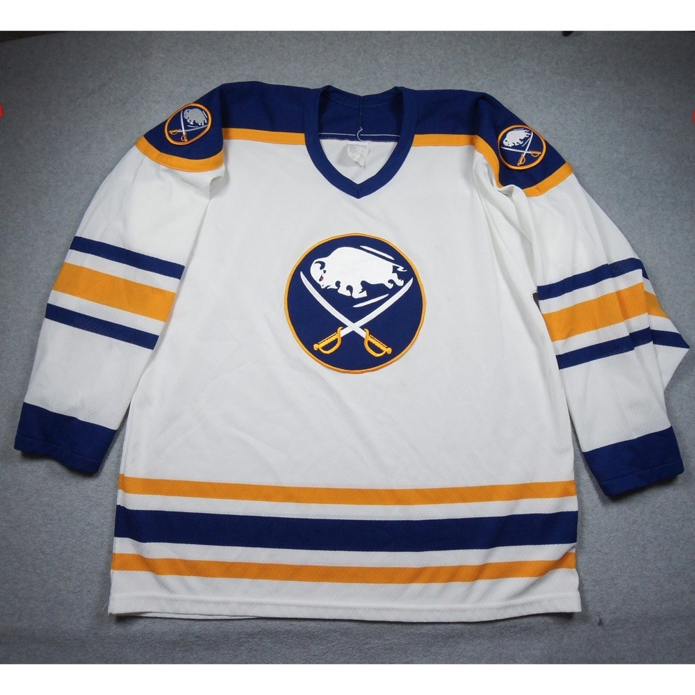 Vintage Buffalo Sabres Jersey Mens Large White CCM Maska Hockey NHL 90s Adult